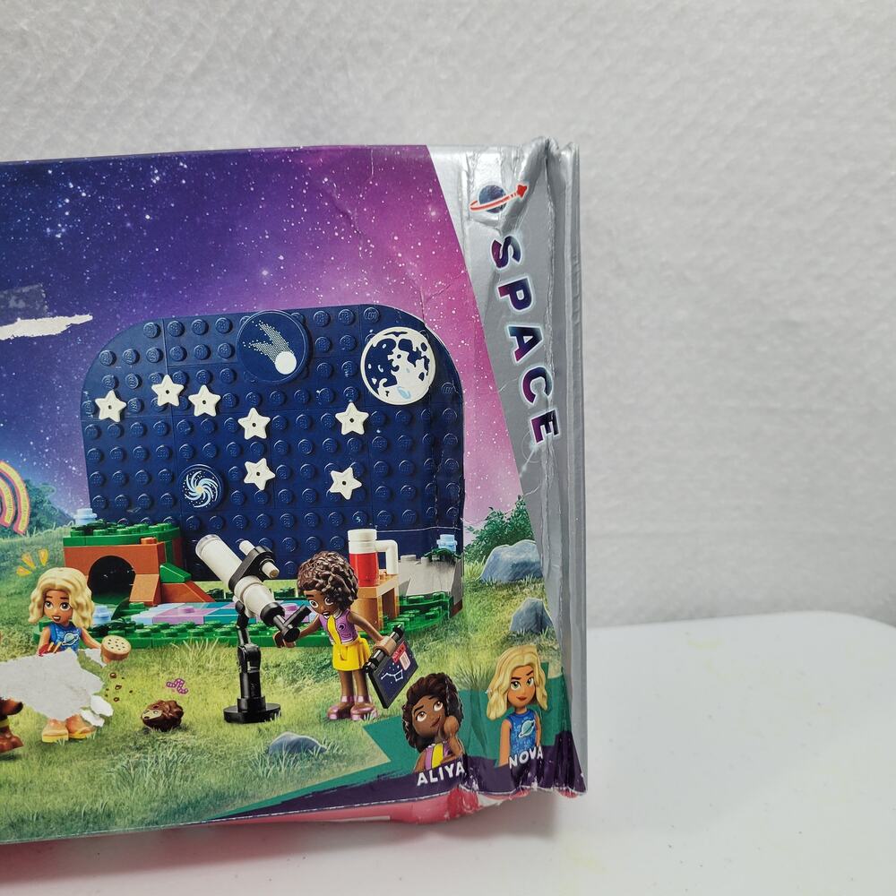 Lego Friends Space Stargazing Never Opened Box is Crushed in Spots 9724-1Clo1 - Picture 3 of 7